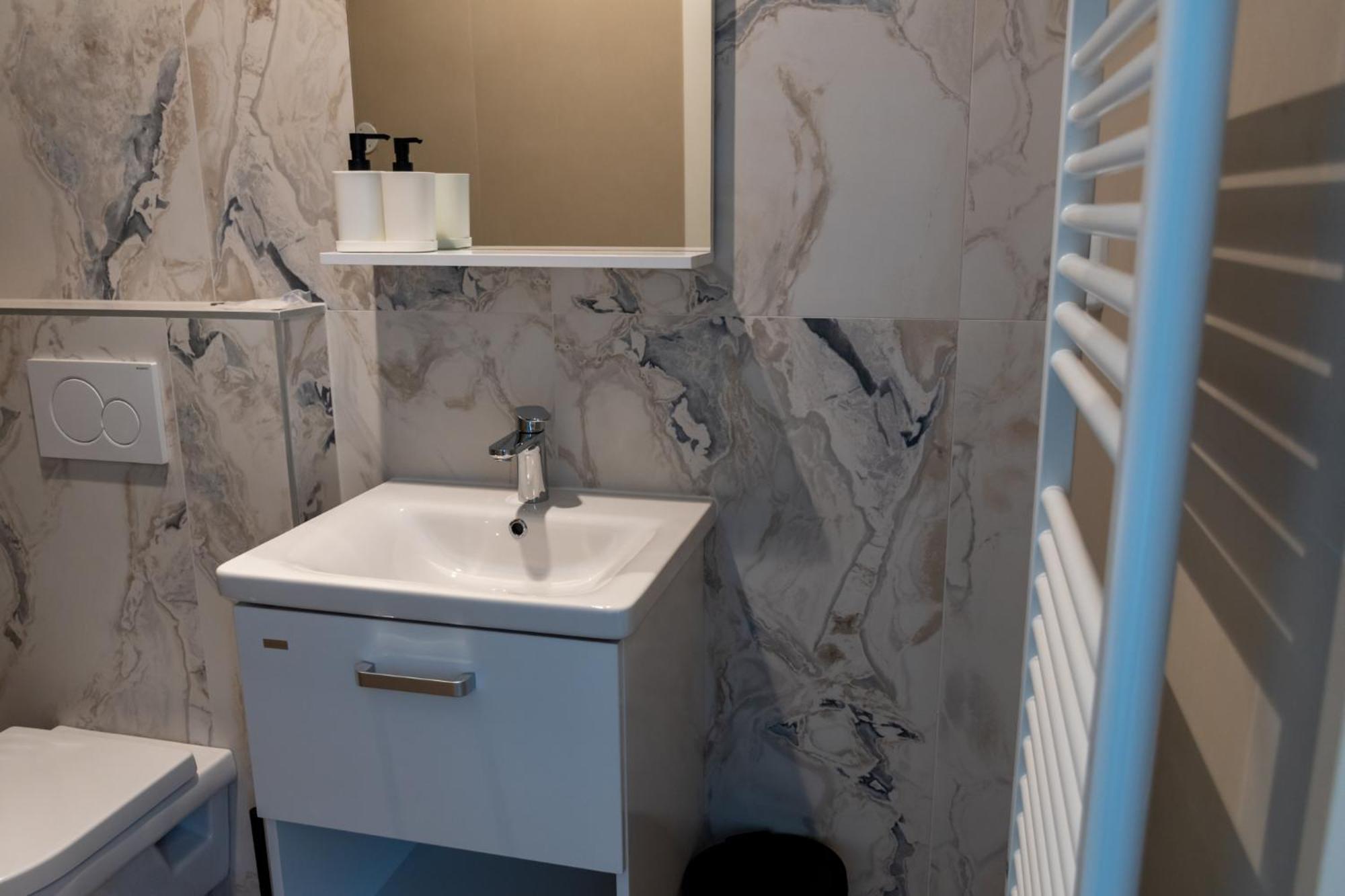 Baden Resort Basanija, Umag-With Sea View, Parking And 300M From The Beach Bagian luar foto