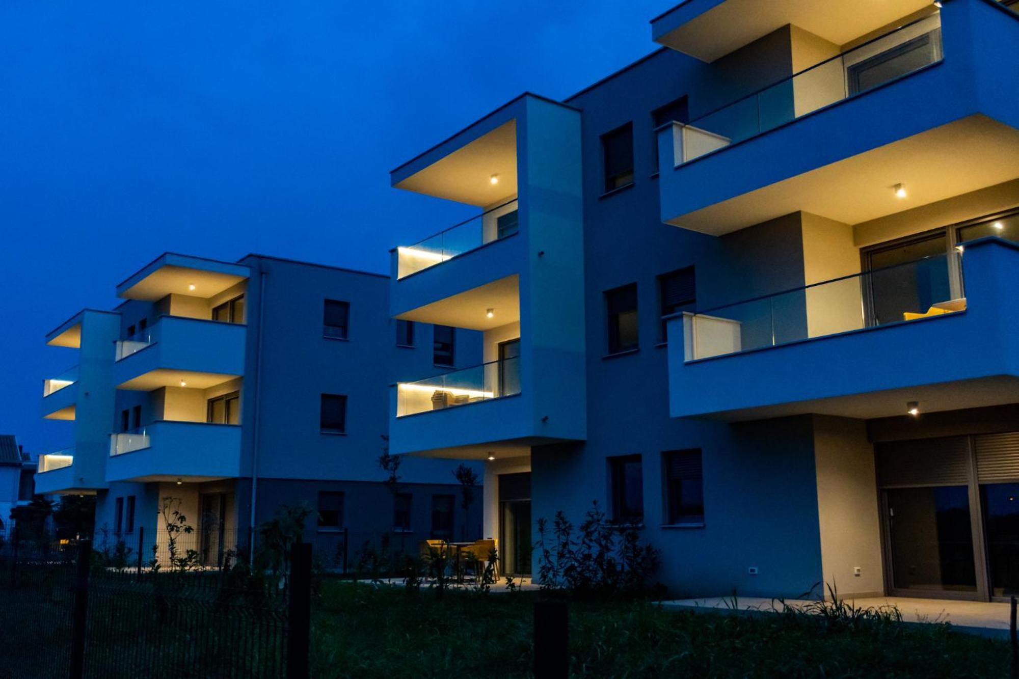 Baden Resort Basanija, Umag-With Sea View, Parking And 300M From The Beach Bagian luar foto