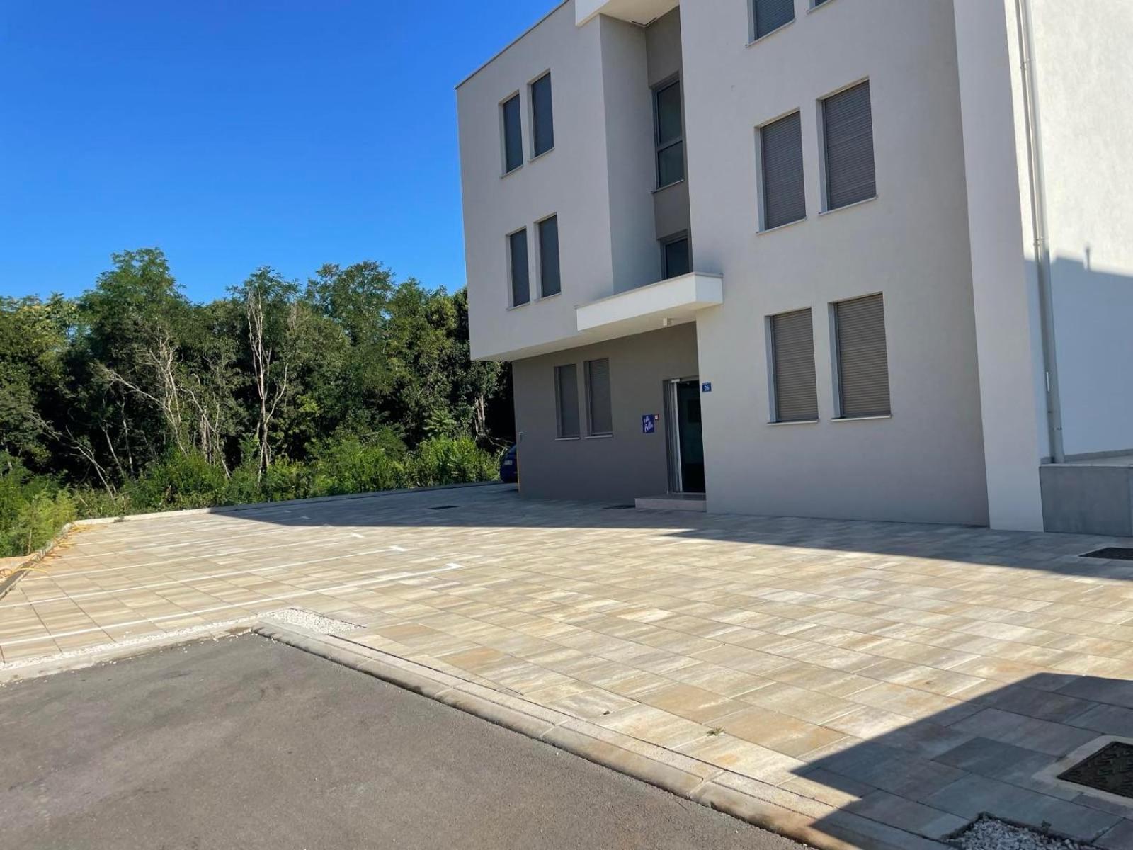 Baden Resort Basanija, Umag-With Sea View, Parking And 300M From The Beach Bagian luar foto