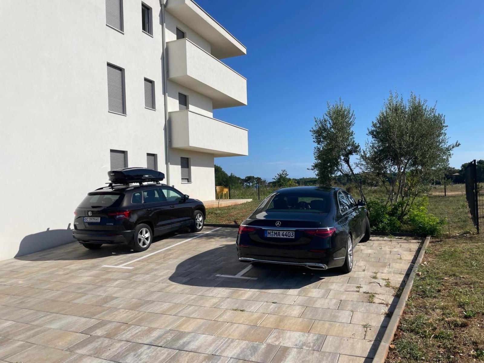 Baden Resort Basanija, Umag-With Sea View, Parking And 300M From The Beach Bagian luar foto