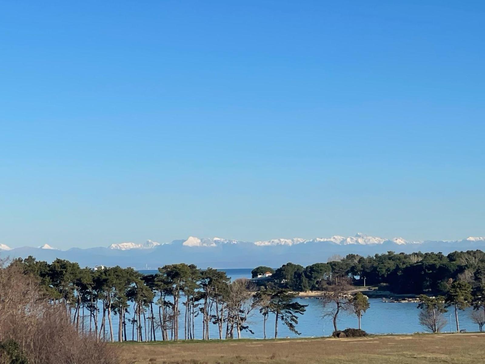 Baden Resort Basanija, Umag-With Sea View, Parking And 300M From The Beach Bagian luar foto